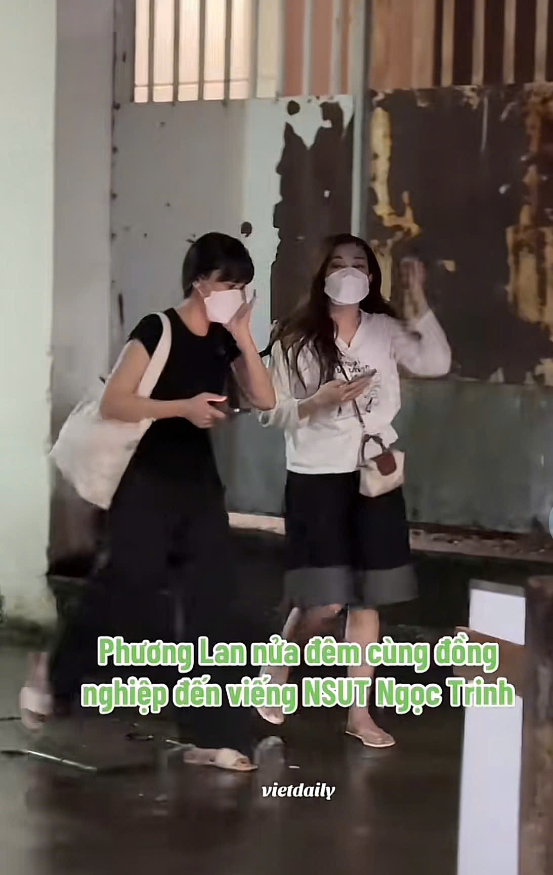 Diễn viên Phương Lan bị chỉ trích vì trang phục không phù hợp tại tang lễ NSƯT Ngọc Trinh