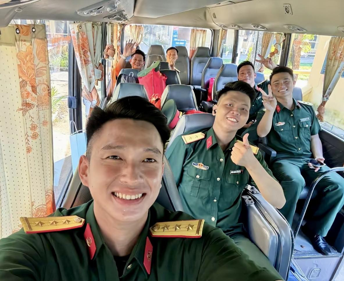 Loạt ảnh checkin giờ mới hé lộ của chiến sĩ Lê Hoàng Hiệp tại sự kiện A80 sốt rần rần MXH