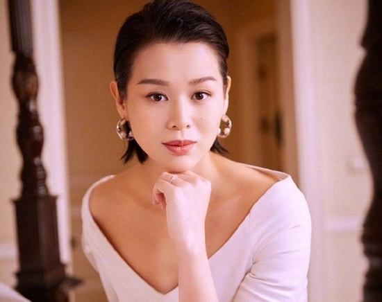 Nữ minh tinh Hồ Hạnh Nhi lên tiếng về tin đồn bị chồng đại gia phản bội