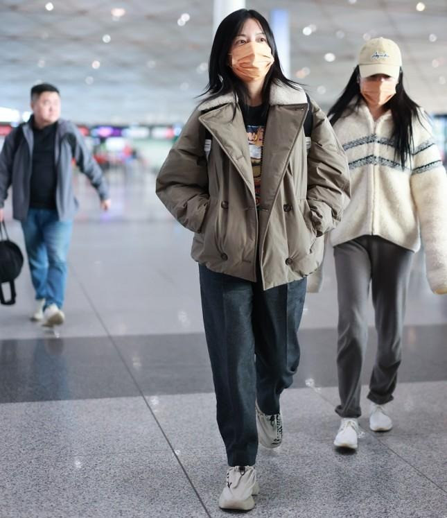 Những lần Triệu Vy xuề xòa xuống sắc không nhận ra