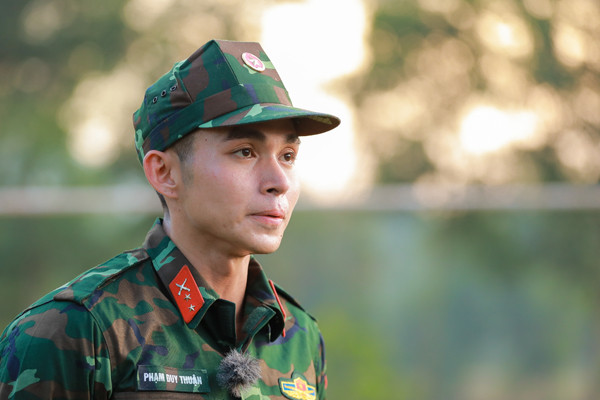 Cận cảnh body khi 'cởi áo' của dàn trai đẹp Bình An, Anh Tú, Huỳnh Anh - Ảnh 4.