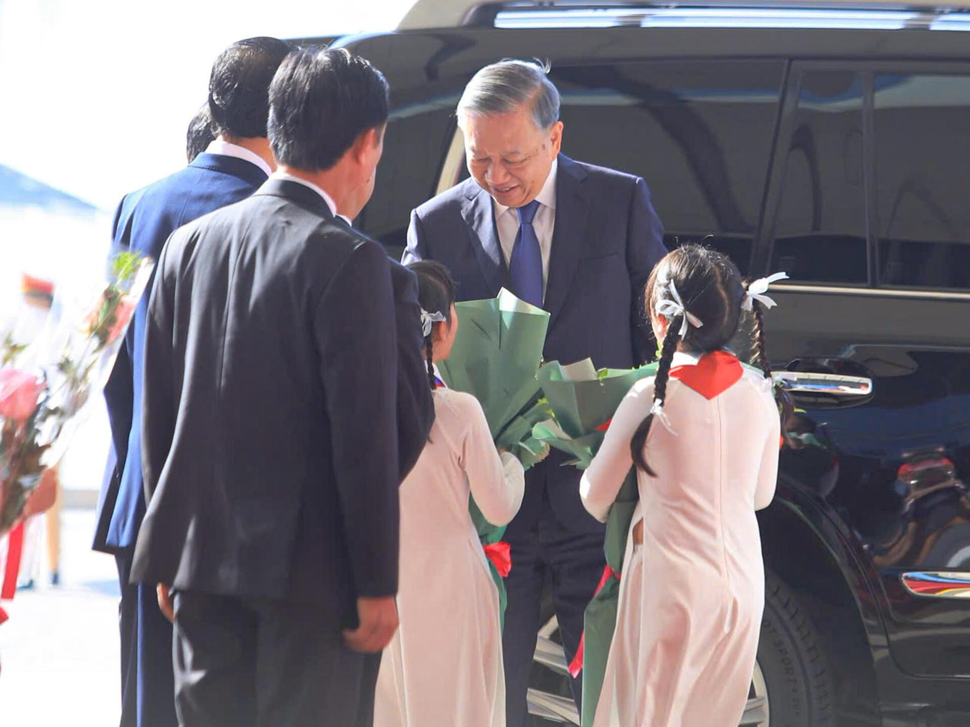 Tổng Bí thư Tô Lâm dự lễ kỷ niệm 80 năm truyền thống ngành Giáo dục và khai giảng năm học 2025-2026 - 2