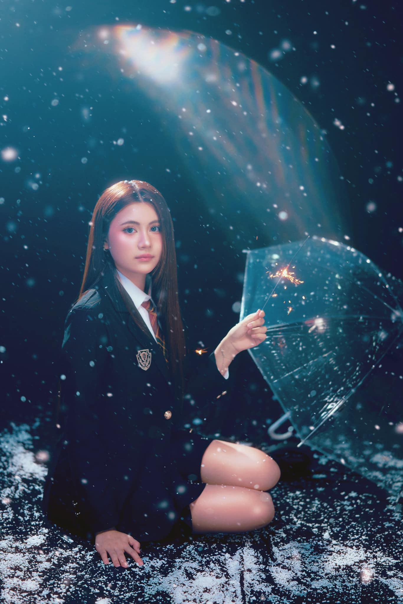 Con gái MC bị team qua đường chụp lén nhan sắc thật gây ngỡ ngàng