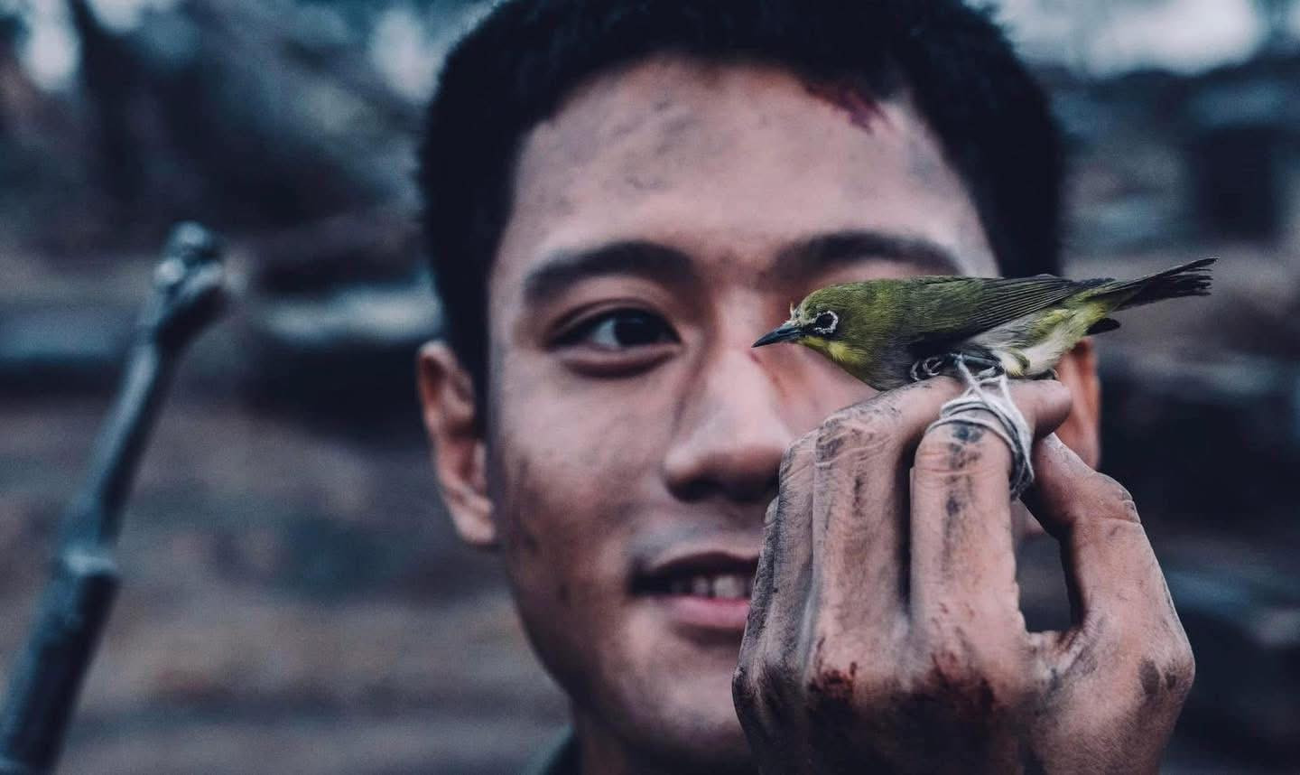 Đình Khang - Tú em út của 'Mưa đỏ': Từ VĐV Taekwondo trong 10 năm đến diễn viên có phim 'phá' hơn 500 tỷ - Ảnh 2.