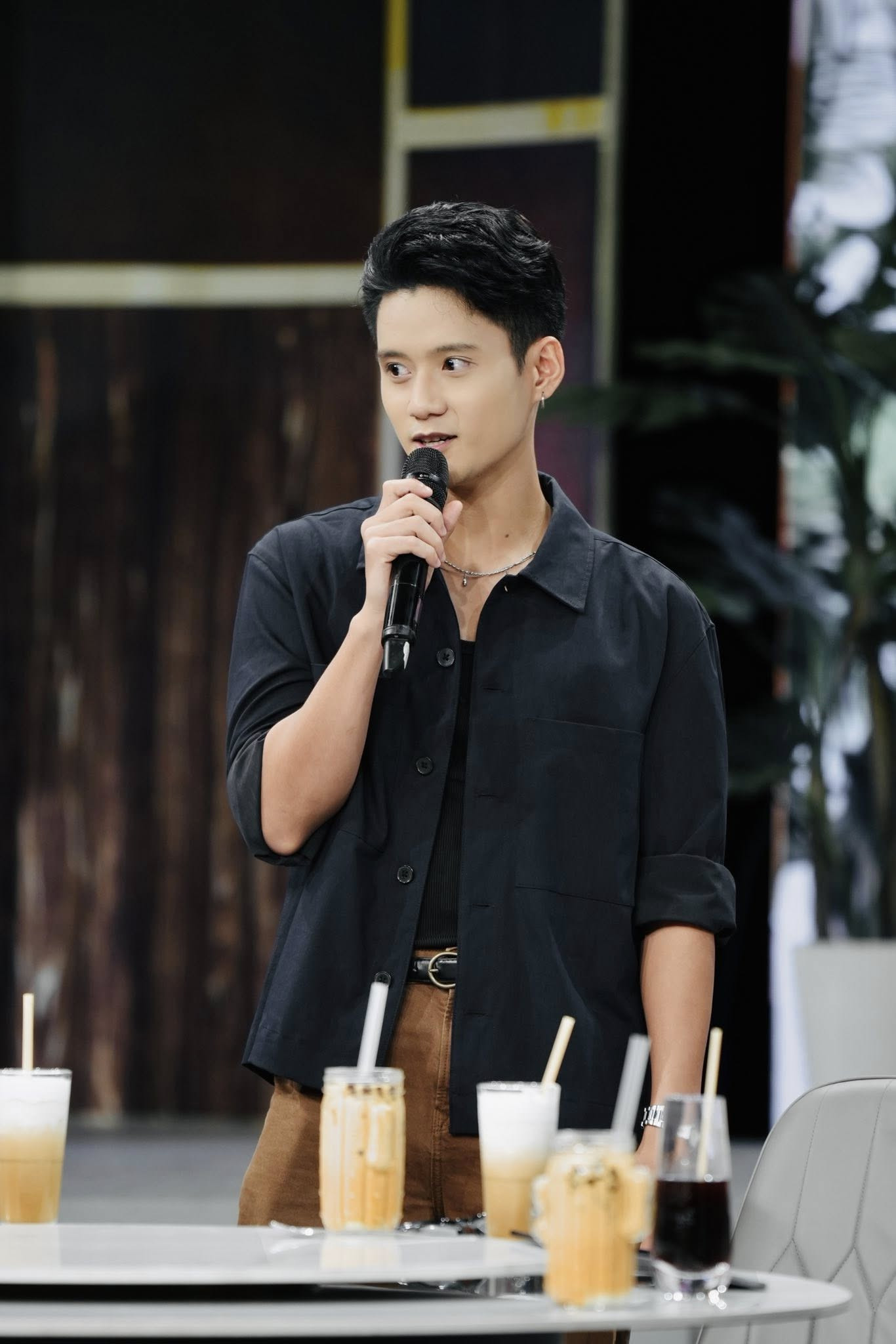 Đình Khang - Tú em út của 'Mưa đỏ': Từ VĐV Taekwondo trong 10 năm đến diễn viên có phim 'phá' hơn 500 tỷ - Ảnh 6.