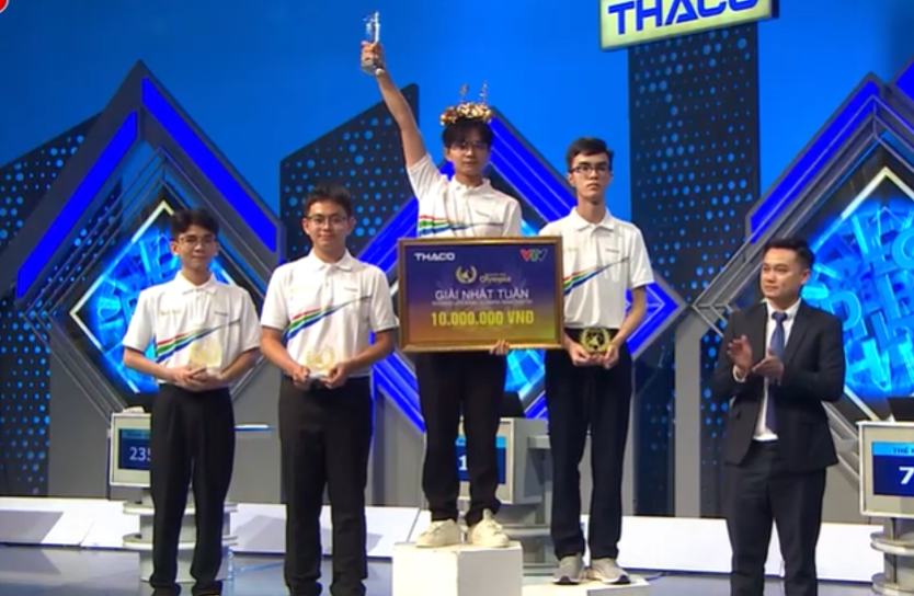 Nam sinh Thanh Hóa bứt phát ngoạn mục giành vòng nguyệt quế 'Đường lên đỉnh Olympia' - Ảnh 3.