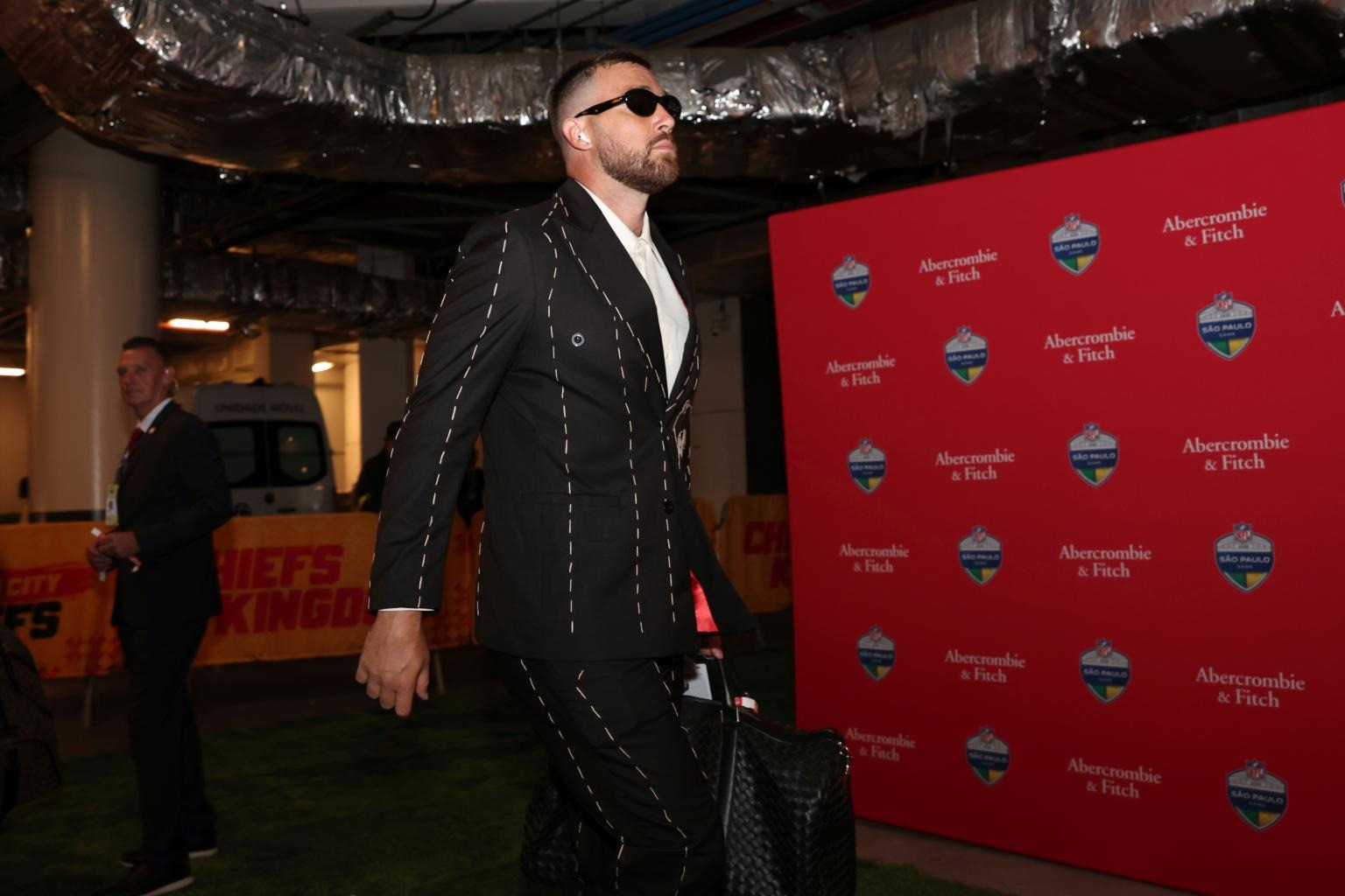 kansas city chiefs tight end 110