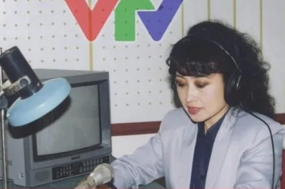 Giọng đọc vàng của Thời sự VTV, nổi tiếng với câu thoại 'Thuê bao quý khách...'