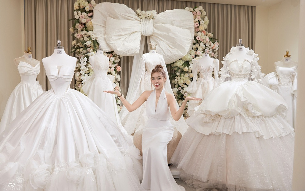 Hot girl đình đám lấy chồng CEO hơn 7 tuổi khoe ảnh bầu đỉnh nóc