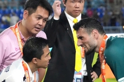 Ngôi sao Iraq triệt hạ, Messi Thái nói 'cả đời chưa từng bị hành hung như vậy'