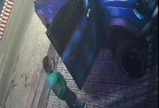 Người trình báo mất 30 cây vàng khi ngủ trên ô tô là ‘vua kickboxing Việt Nam’