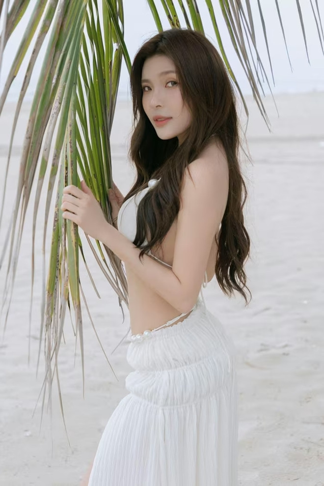 Thúy Diễm 39 tuổi vẫn trẻ đẹp như nữ sinh