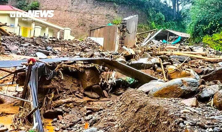 Mưa lớn tiếp tục trút xuống miền Bắc, nguy cơ lũ quét, sạt lở tại nhiều nơi. (Ảnh minh hoạ: Quốc Anh)