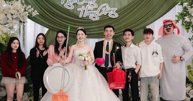 'Gặp lại’ người thân trên Google Maps, mời người lạ đến đám cưới gây sốt 2025