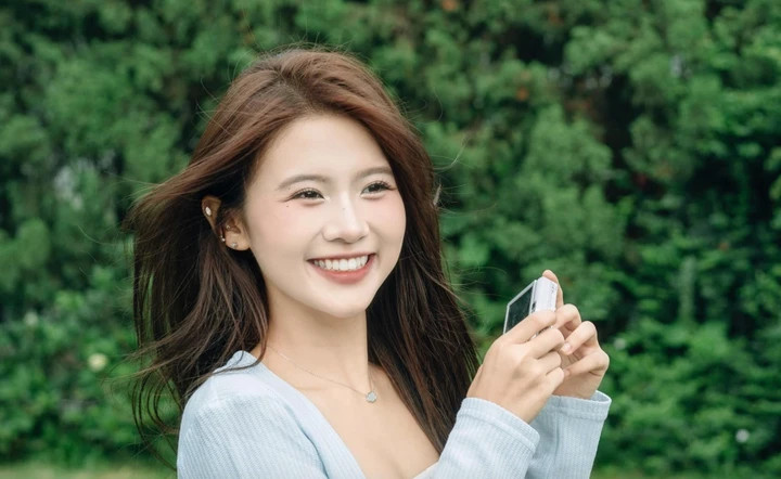 Nữ diễn viên từng bày tỏ cô trân trọng và biết ơn sự kỳ vọng của khán giả. Dù còn nhiều áp lực song cô coi đó là động lực để không ngừng hoàn thiện bản thân, tích lũy kinh nghiệm diễn xuất mỗi ngày.