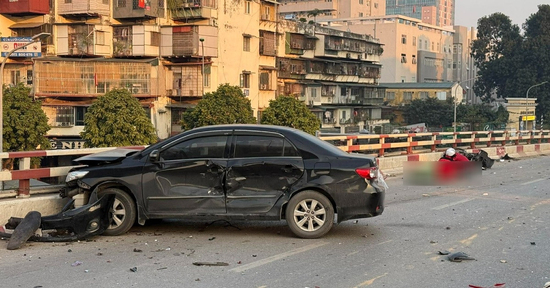 Nữ tài xế ô tô buồn ngủ gây tai nạn liên hoàn ở Hà Nội, 1 người tử vong tại chỗ