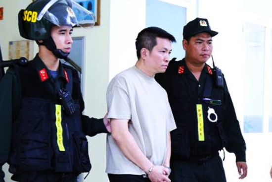 Thu hồi 3 lô kem chống nắng giả do công ty của chồng Đoàn Di Băng phân phối