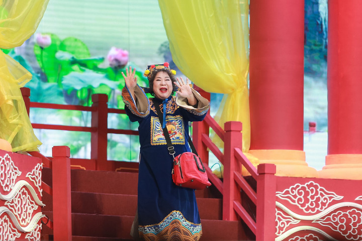 NSƯT Minh Vượng.