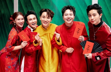 'Độc nhất vô nhị' như Trúc Nhân khi mời tận 68 nghệ sĩ tên tuổi tham gia MV Tết