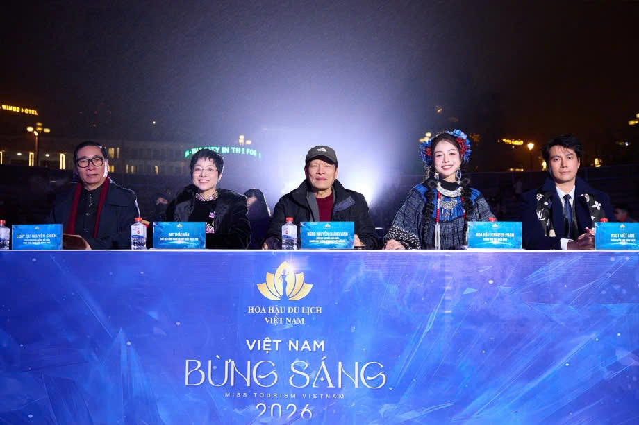 Jennifer Phạm hoá gái bản ở Sa Pa - Ảnh 4.