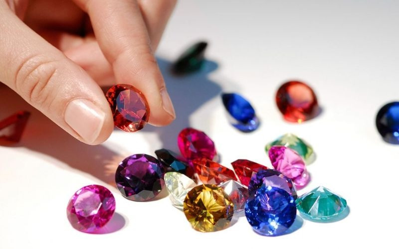 Màu may mắn của 12 con giáp năm Bính Ngọ 2026: Chọn đúng màu, vận khí đổi chiều - Ảnh 1.