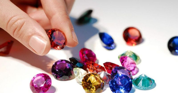 Màu may mắn của 12 con giáp năm Bính Ngọ 2026: Chọn đúng màu, vận khí đổi chiều