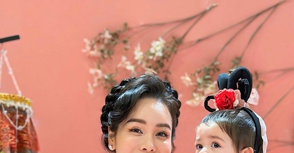 Gallery - Con gái Nhật Kim Anh tròn một tuổi siêu đáng yêu