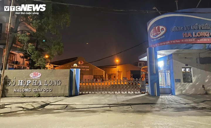 Nhà máy Đồ hộp Hạ Long tại Hải Phòng tạm dừng hoạt động sau khi Tổng Giám đốc Trương Sỹ Toàn bị bắt.