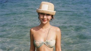 Quỳnh Anh Shyn 'xả' loạt ảnh Phú Quốc, khoe cơ bụng số 11 săn chắc