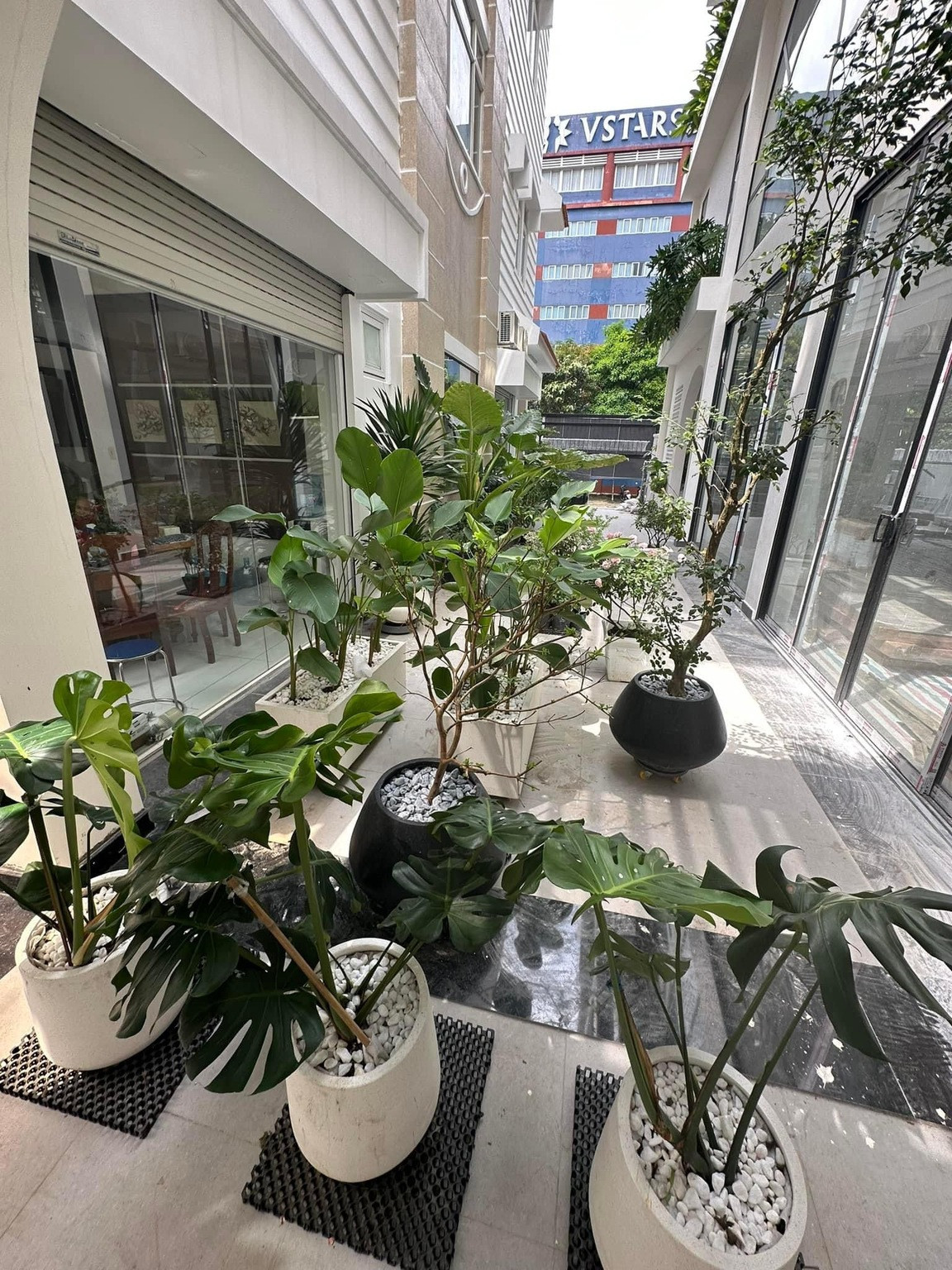 Biệt thự lộng lẫy của Vân Trang kỷ niệm ngày cưới đầy ý nghĩa - Ảnh 29.