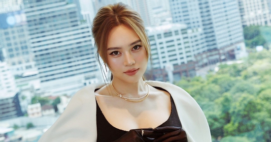 Cuộc sống sang chảnh của 'Gái già lắm chiêu' trong căn biệt thự 2 mặt tiền bề thế