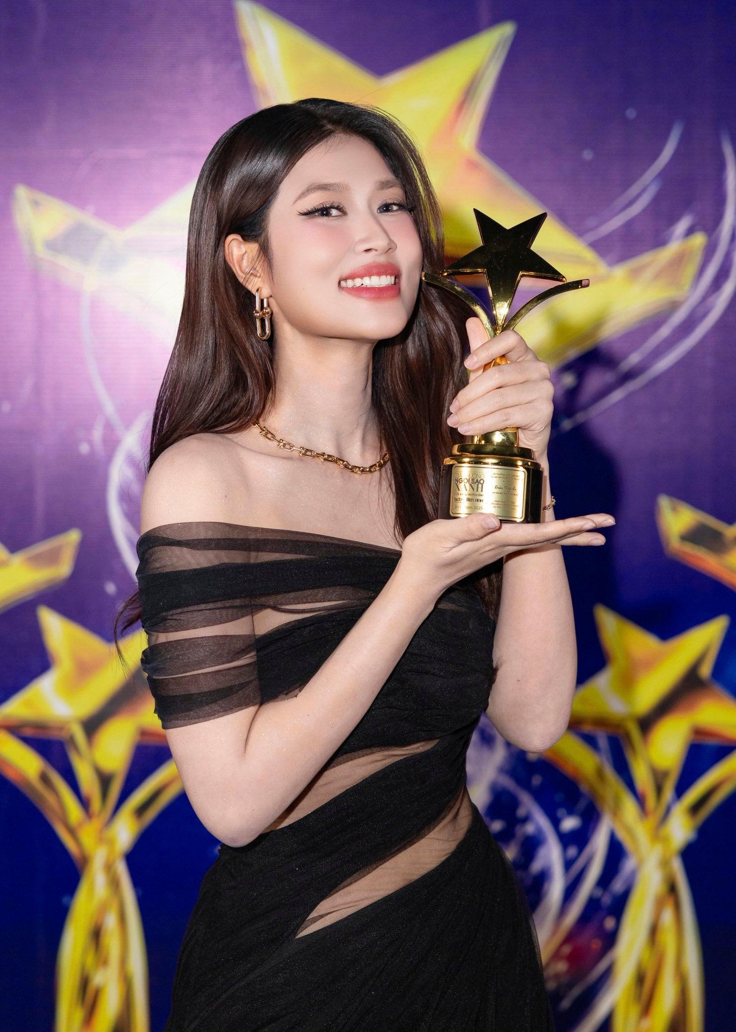 Khoảnh khắc ấn tượng của Hoa hậu thanh thủy và Đoàn Thiên Ân tại Ngôi sao xanh 2025 - Ảnh 6.