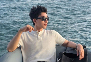 Bắt gặp HIEUTHUHAI, Kiều Minh Tuấn và hội bạn Vbiz lúc 2 giờ sáng, cô gái xuất hiện thân thiết gây chú ý