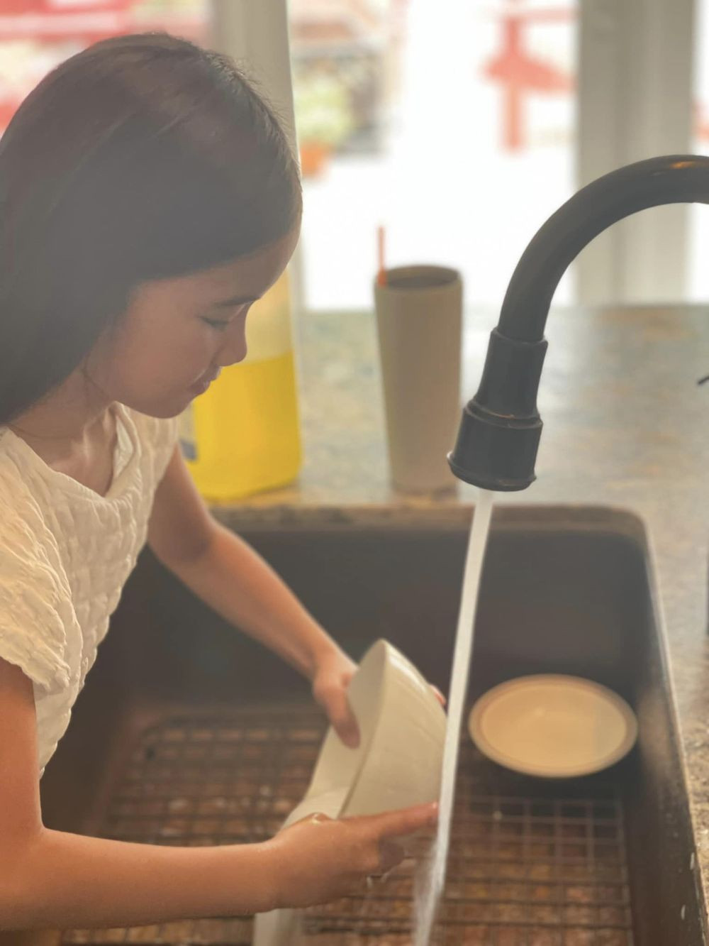 Bất Ngờ Thông Báo Ly Hôn Chồng Việt Kiều Mỹ, Kim Hiền Hiện Sống Trong Căn Nhà Ra Sao? 'Em Gái Tăng Thanh Hà' Sang Mỹ Sống, Khoe Không Gian Xanh Mát- Ảnh 17.