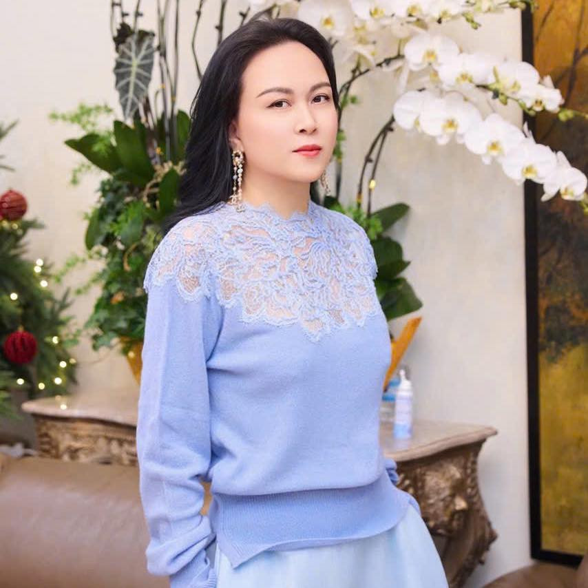 Sau 5 năm chia tay quách Ngọc Ngoan, Phương Chanel ở tuổi trung niên vẫn 'hack' tuổi và sang chảnh - Ảnh 2.