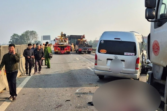 Vụ 3 ô tô tông liên hoàn, 4 người tử vong: Danh tính tài xế và diễn biến va chạm