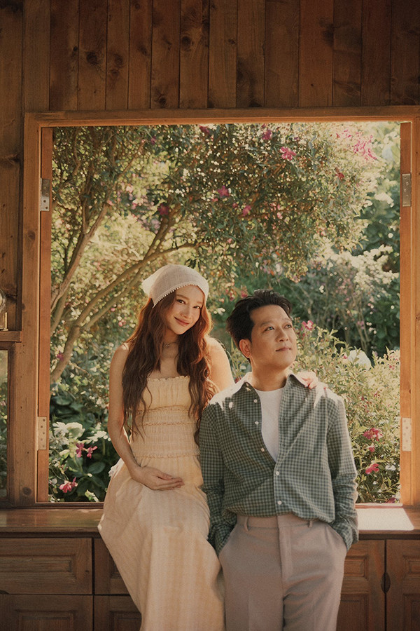 Nhã Phương ở tháng cuối thai kỳ được chồng con yêu chiều - Ảnh 8.