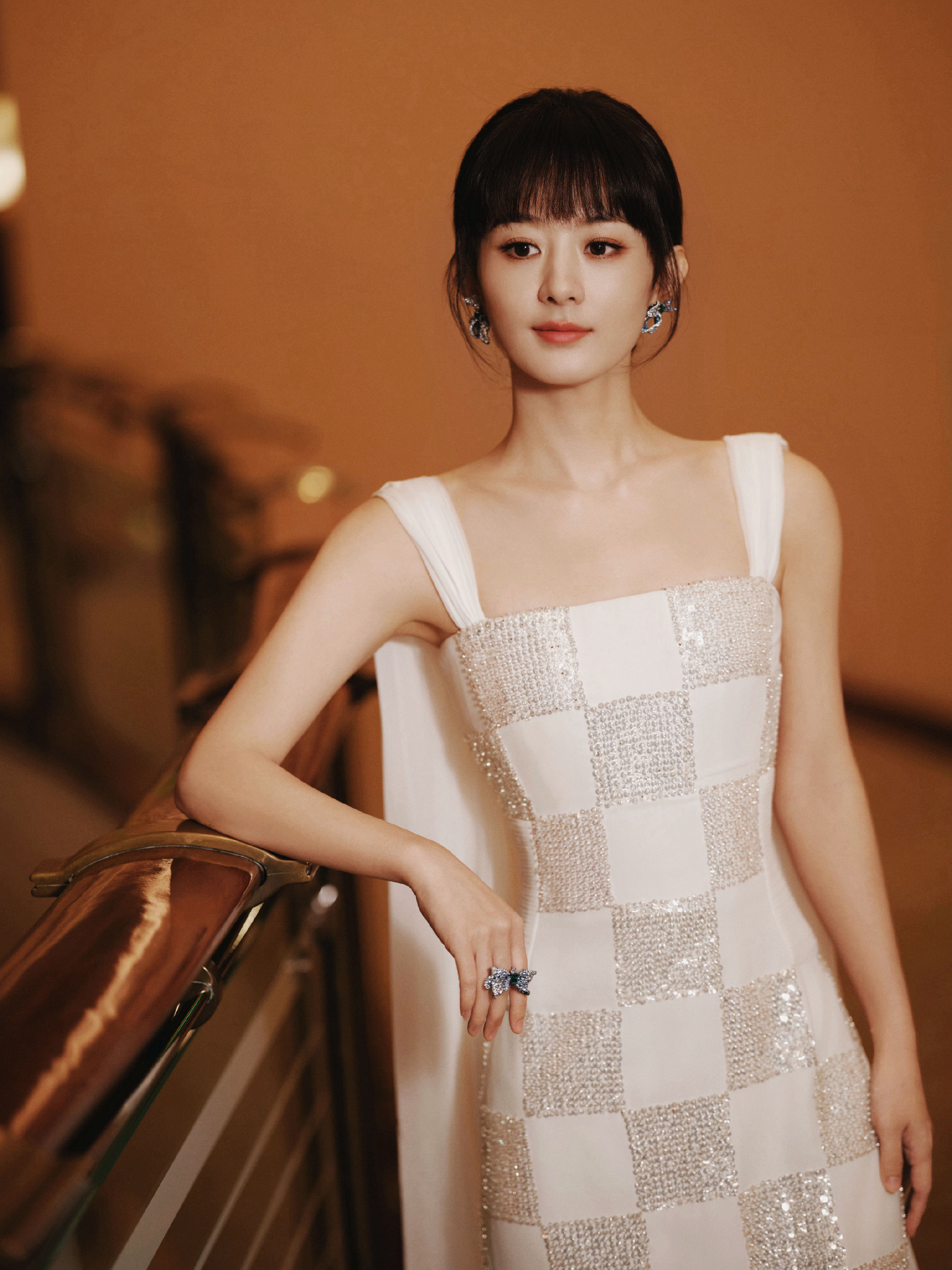 005d0pgely1i94pxsnl1wj33dc4hsu10