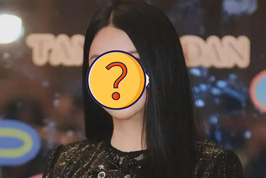 Biến căng đầu năm: MC nổi đình đám bị cấm sóng, lý do gây xôn xao MXH