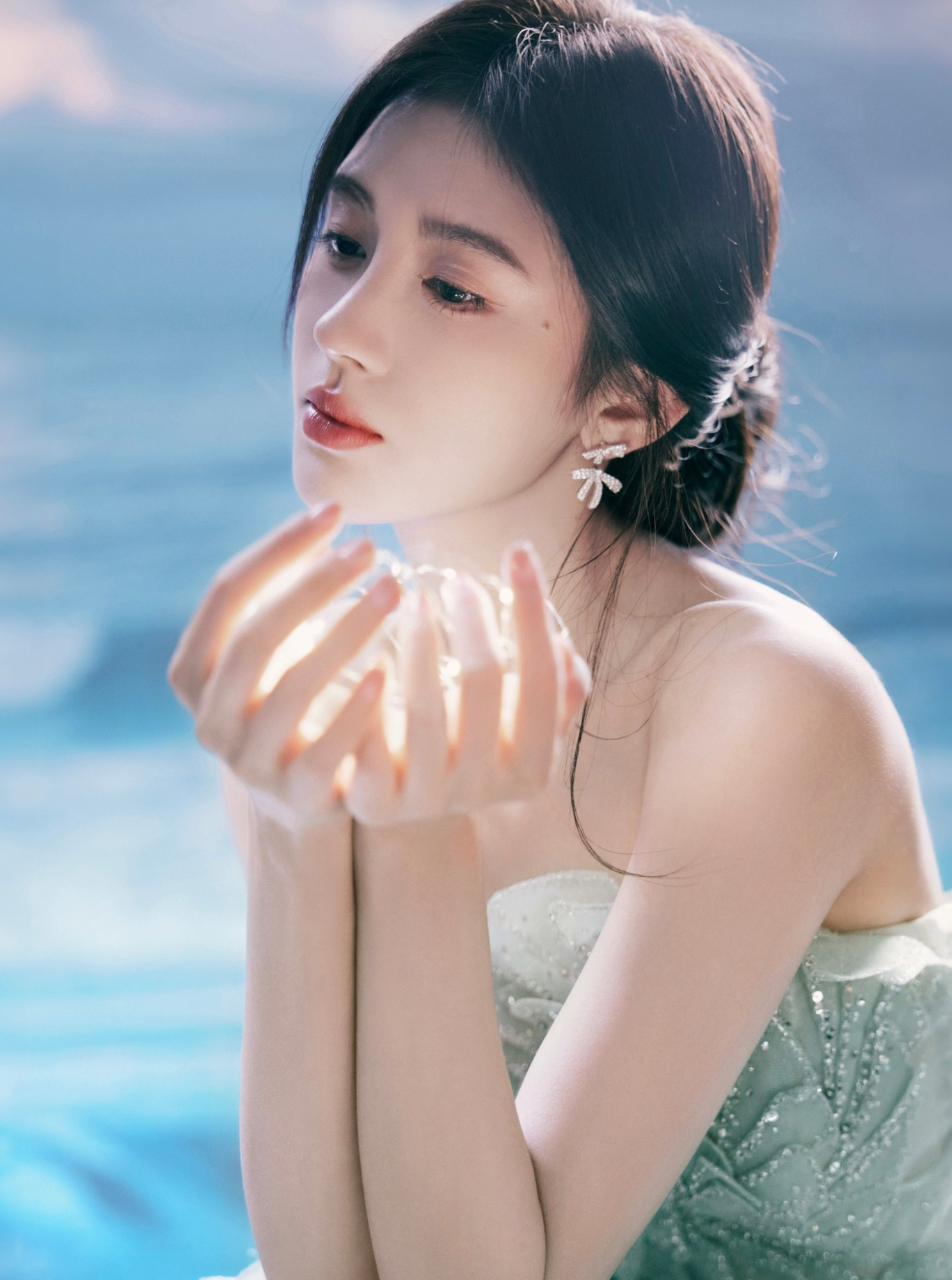 Đúng 12h30 hôm nay, thứ Sáu 16/1/2026, Thần Tài mở cửa, 3 con giáp ra đường 'đụng trúng hố vàng', mỏi tay đếm tiền, giàu nứt đố đổ vách - Ảnh 2