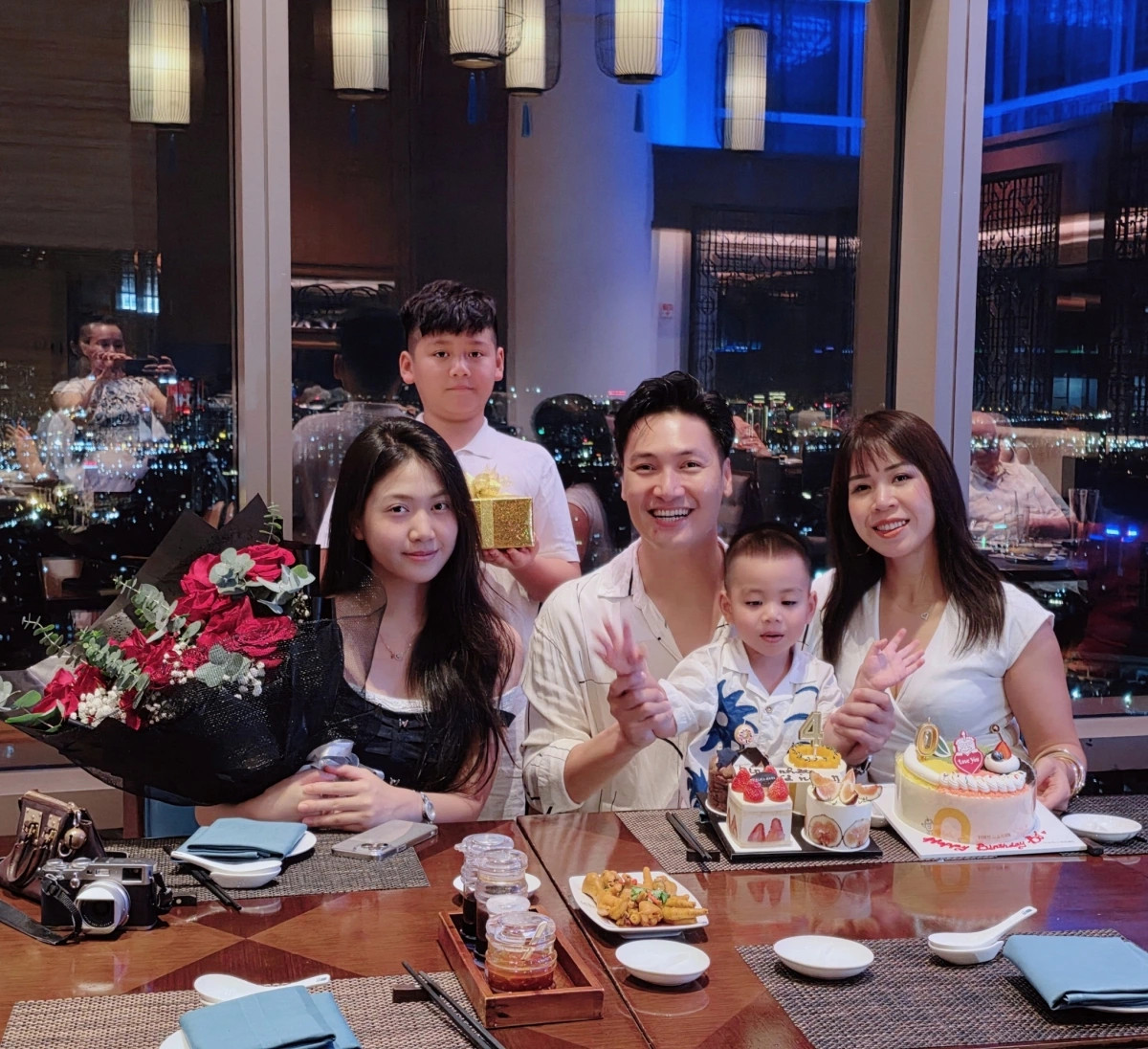 manh truong lot xac voi lan ranh khi soai ca buoc vao vung xam hinh anh 4