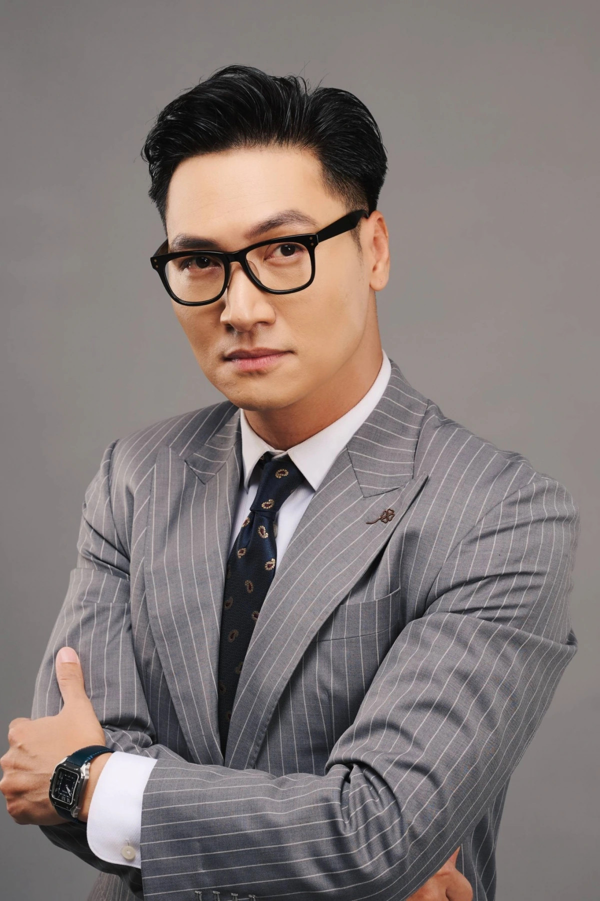 manh truong lot xac voi lan ranh khi soai ca buoc vao vung xam hinh anh 1