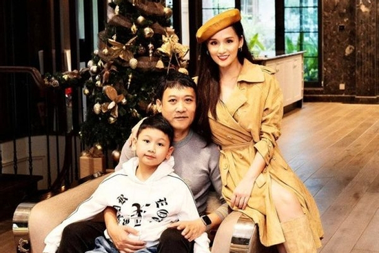 Nữ diễn viên giàu bậc nhất miền Bắc: 40 tuổi cực xinh đẹp, sở hữu chuỗi siêu thị, thích chơi kim cương