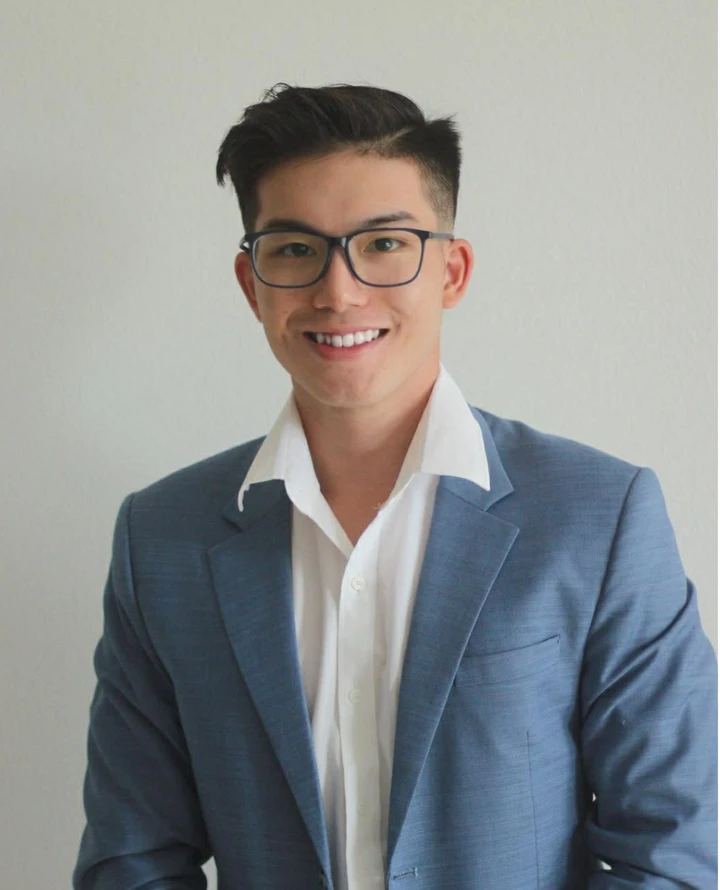 Trần Tùng Anh, chàng trai Việt làm việc tại Apple vừa trúng tuyển thạc sĩ Đại học Harvard, Mỹ.