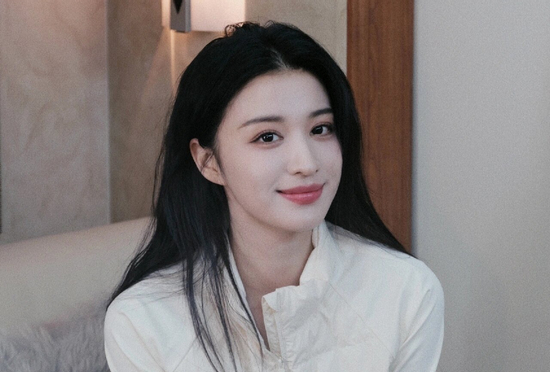 Vận đỏ như son sau ngày 18/1/2025, 3 con giáp lương thưởng hậu hĩnh, tiền bạc ùa về chật két, tình duyên mặn nồng