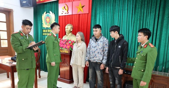 Khởi tố nhóm đối tượng mua bán 2 bé gái, cưỡng đoạt tài sản