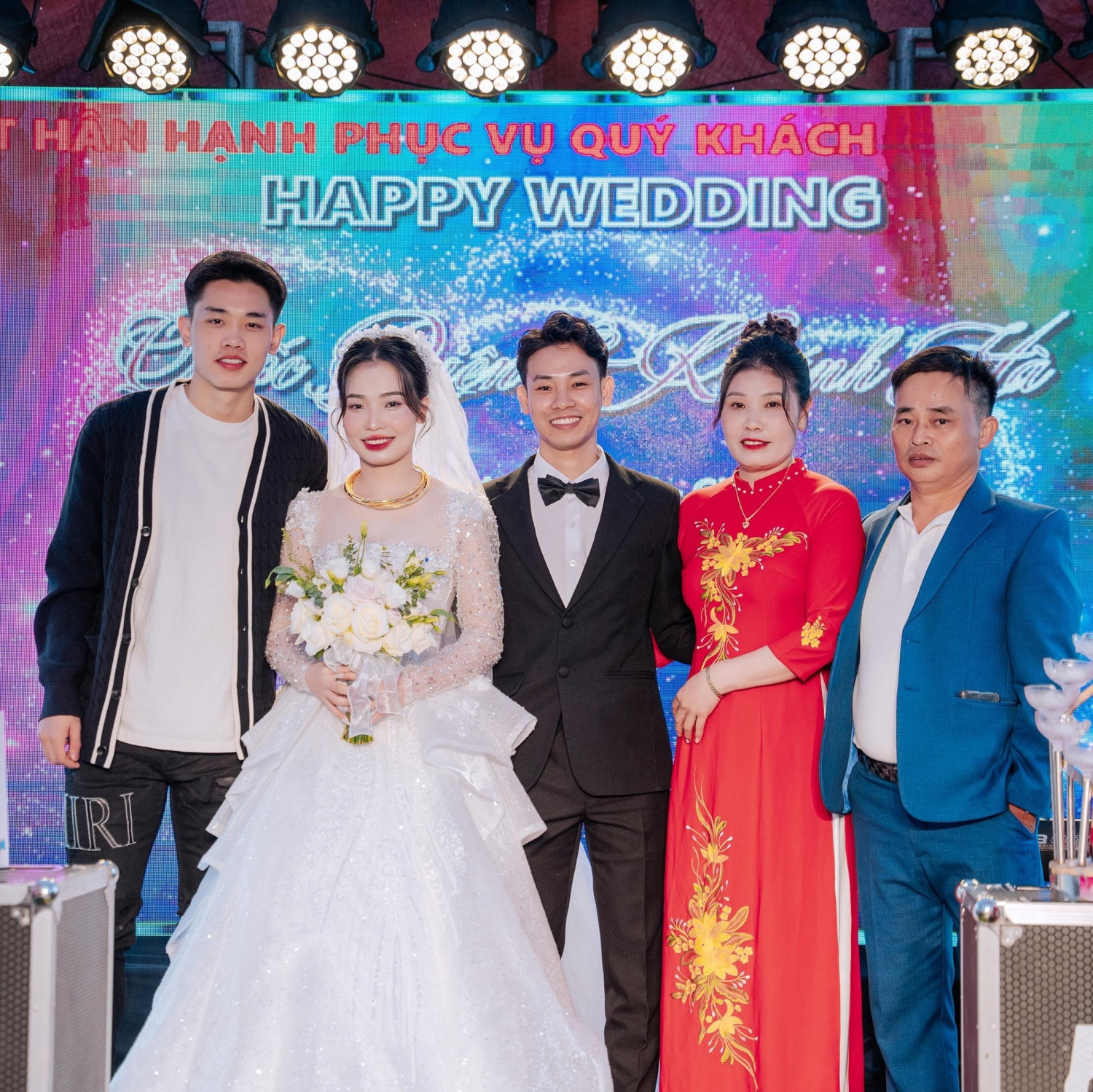 cau thu dinh bac 2.jpg