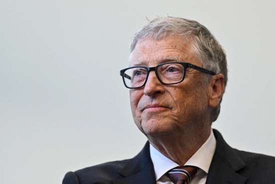 Cuộc sống của 5 người giàu nhất thế giới năm 2016 giờ ra sao?