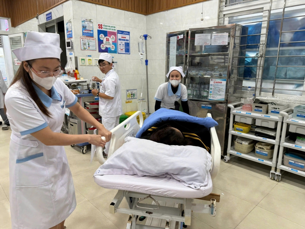 ngo doc thuc pham.jpg