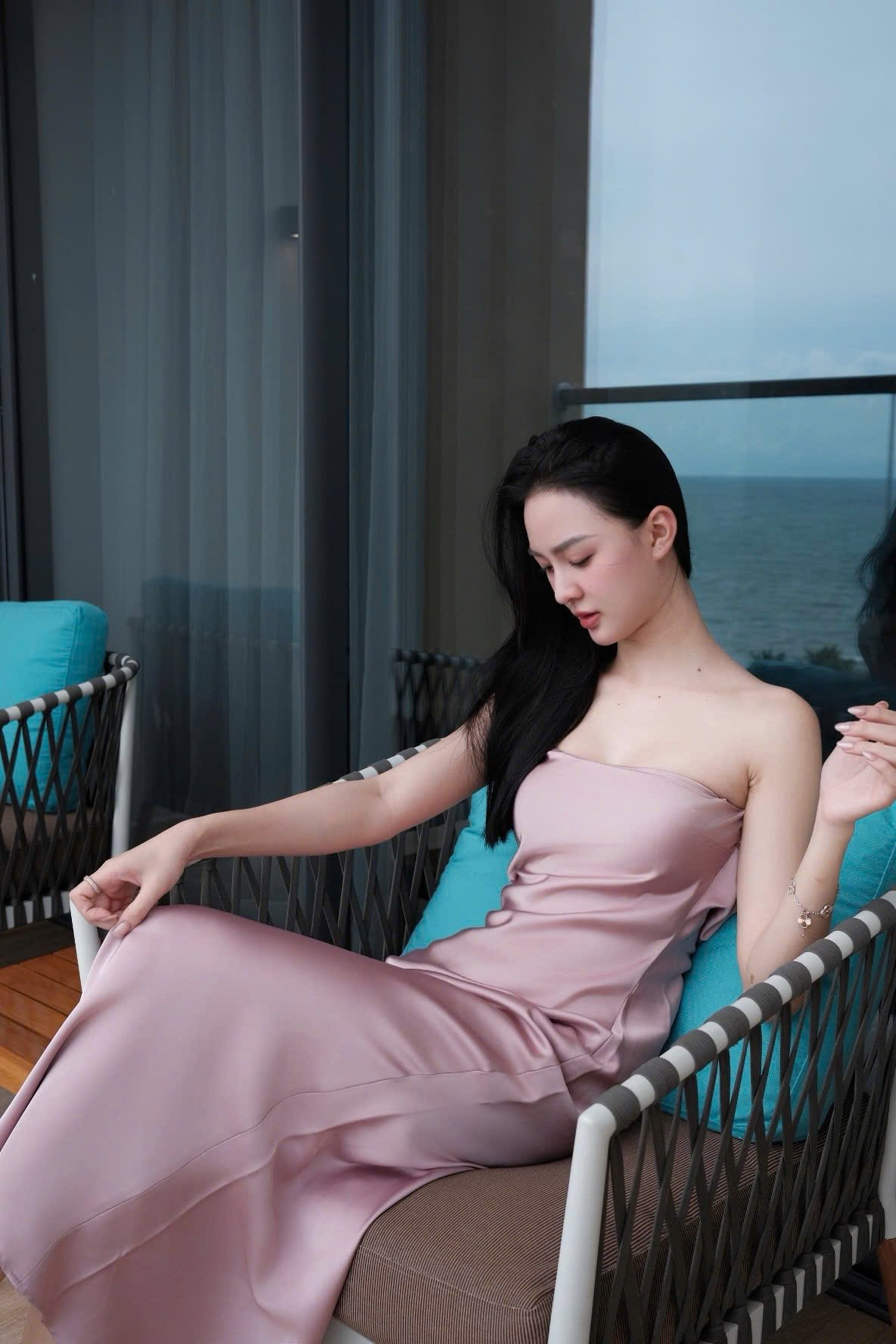 Phong cách đời thường của người đẹp quê Đăk Lăk đang được 'đẩy thuyền' với cầu thủ Đình Bắc - Ảnh 18.